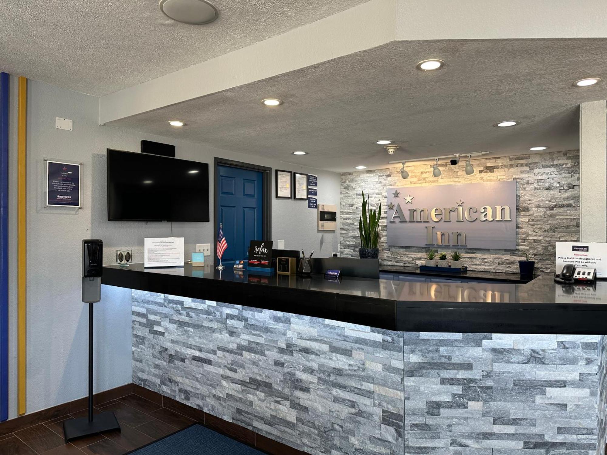 American Inn Cedar Rapids South Εξωτερικό φωτογραφία